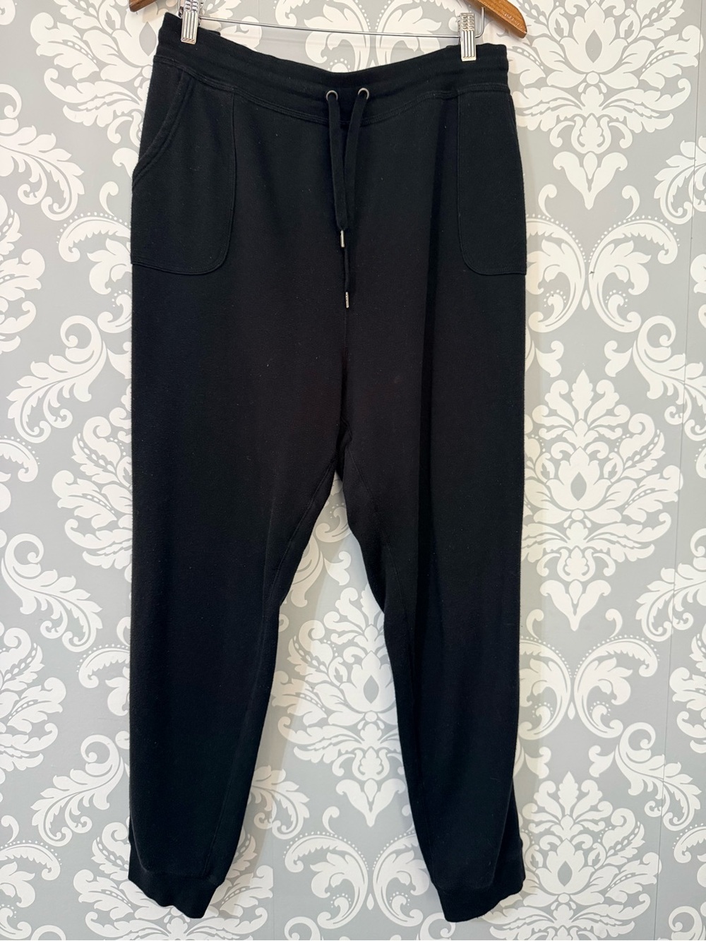 💫4/$25 • Danskin Black Drawstring Jogger Sweatpants